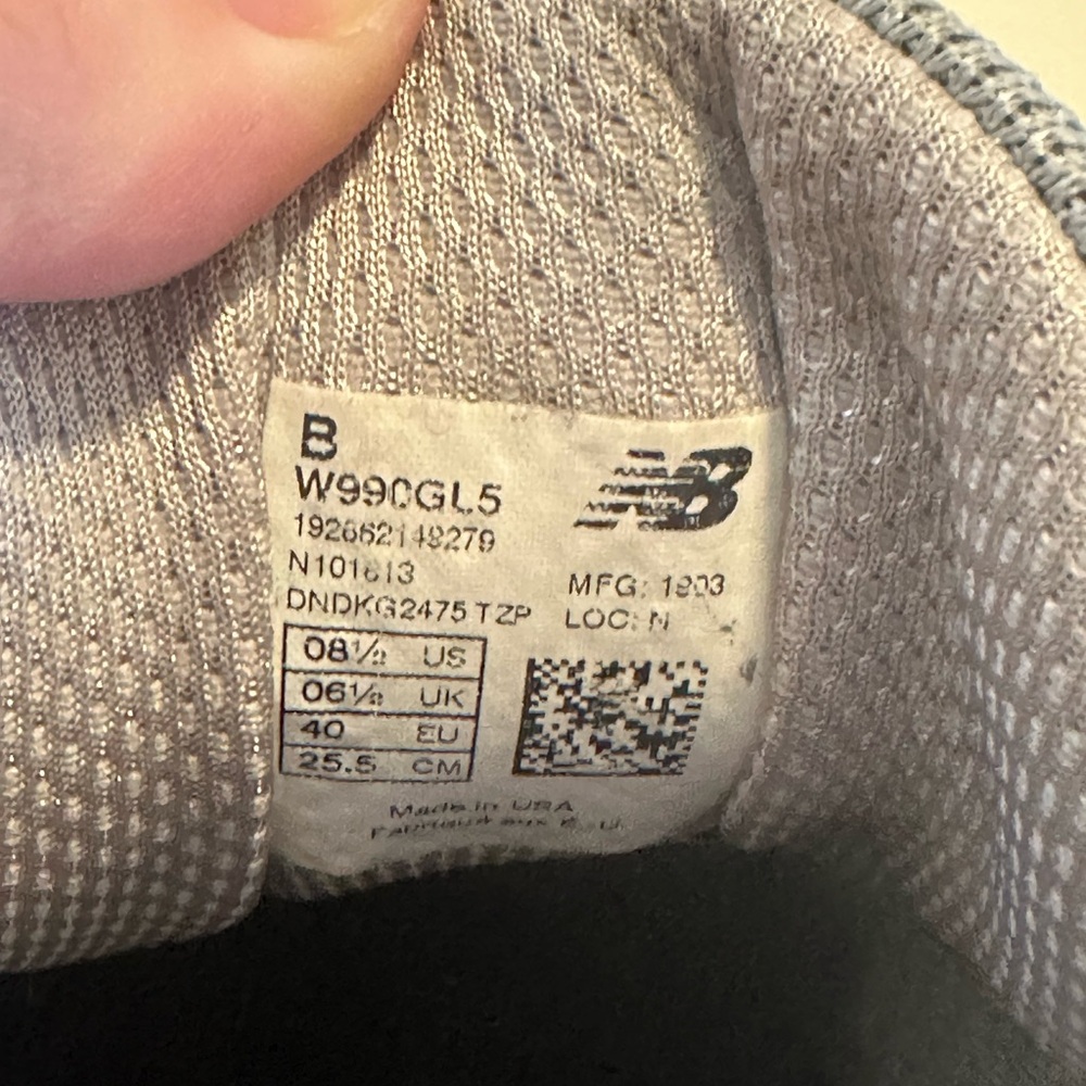 New Balance 990v5 Grey Sneakers Size 8.5 - Picture 6 of 8